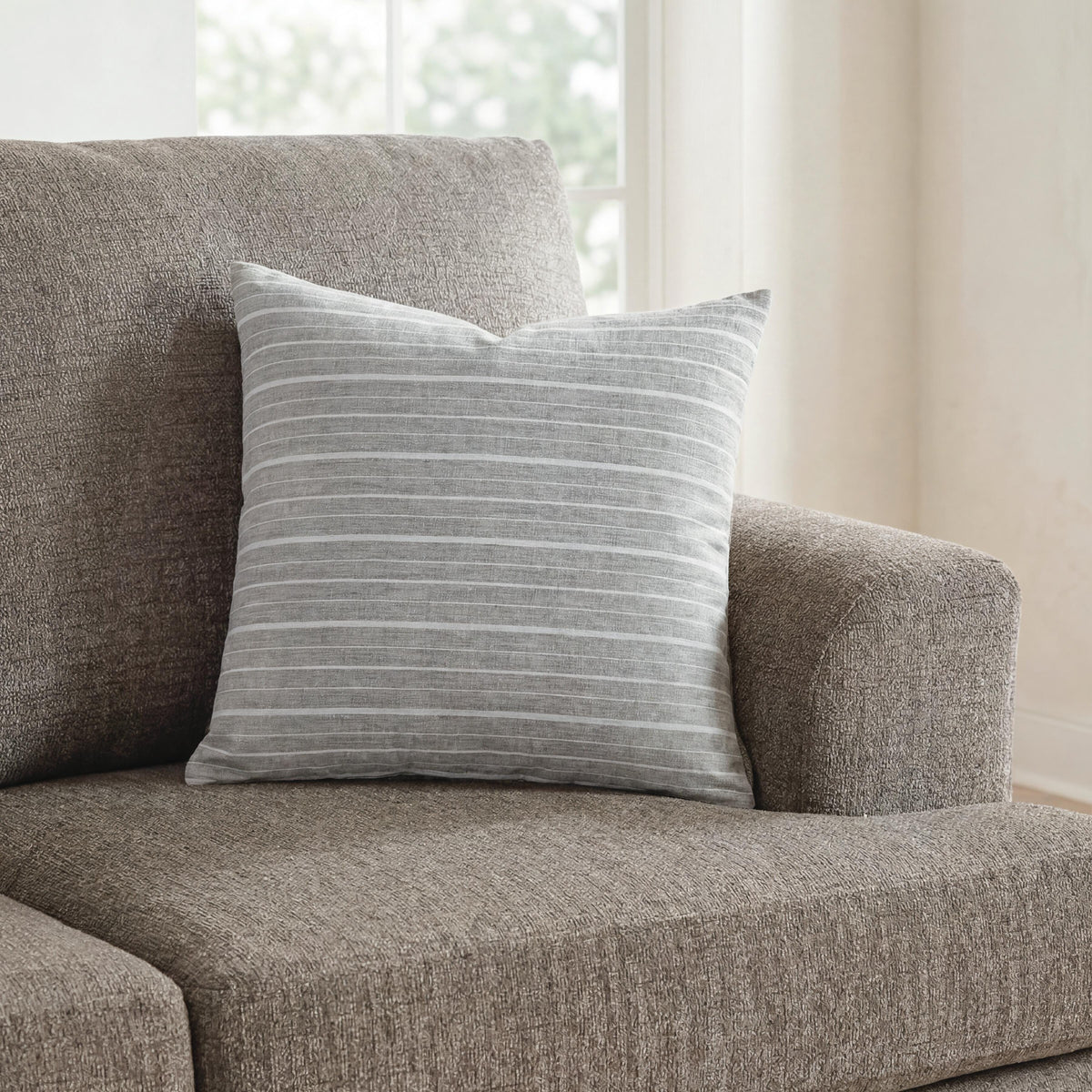 Vernthrone Gray/White Pillow, Set of 4 by Ashley at Eve Furniture