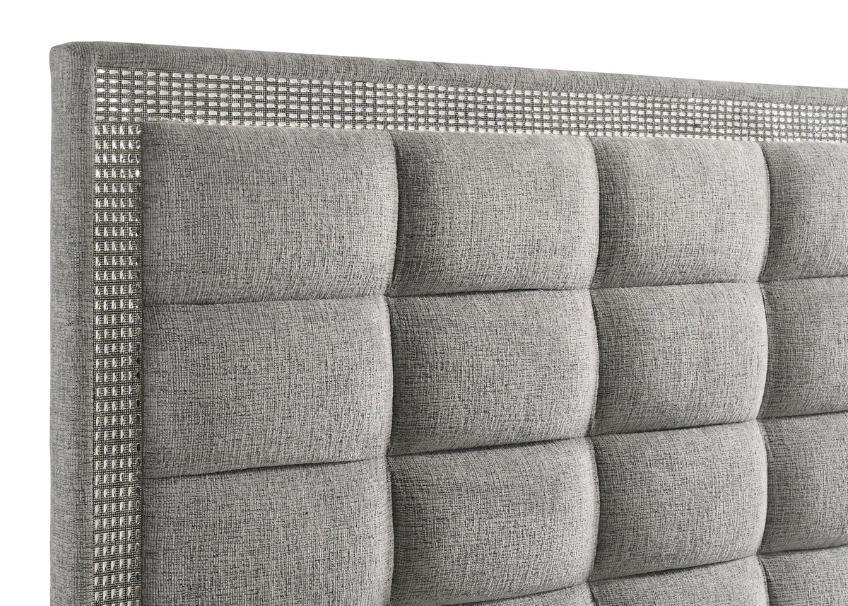 Viana Grey and White High Gloss 4-Piece Queen Platform Bedroom Set by Coaster at Eve Furniture