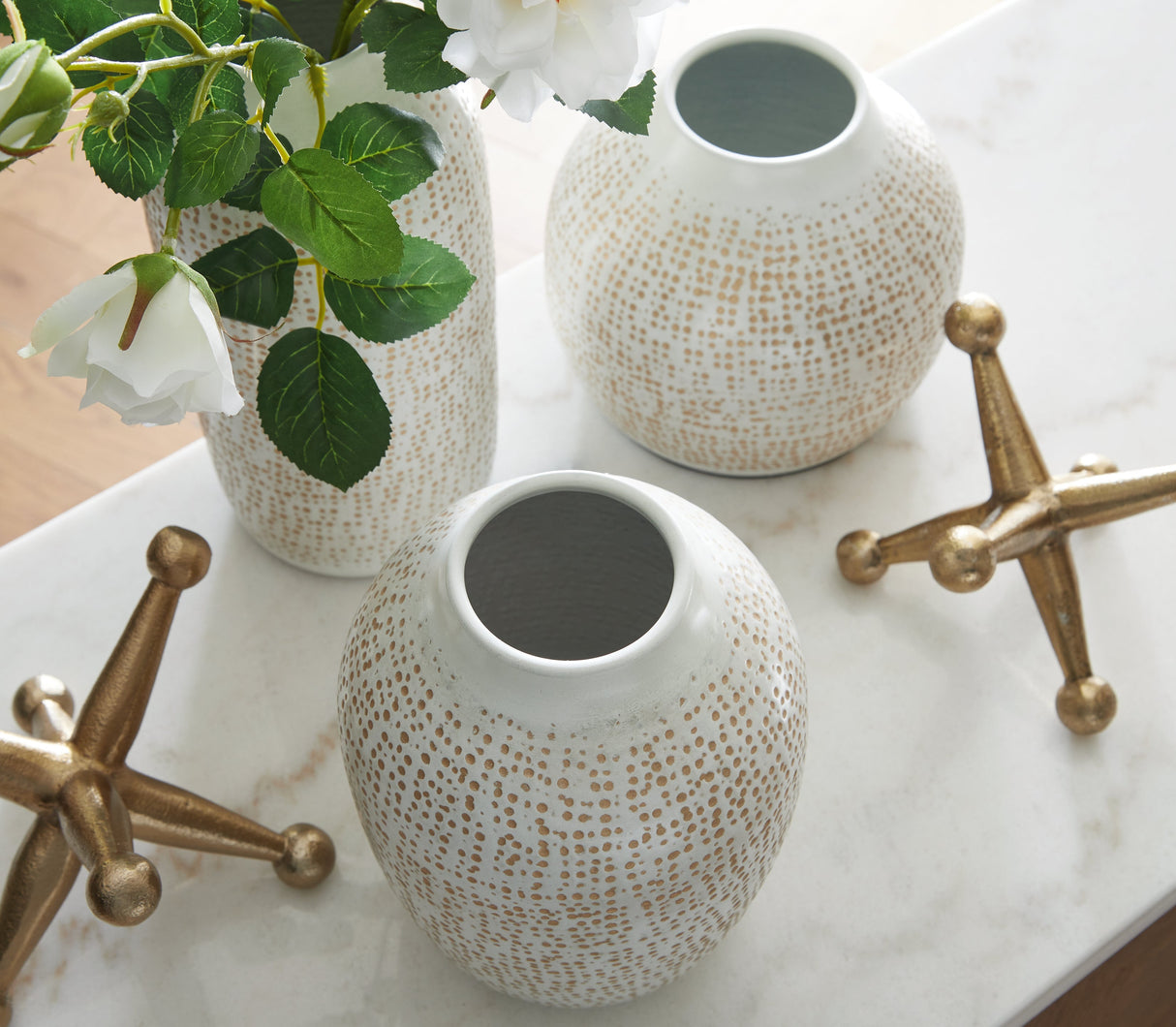 Vinburn White/Gold Finish Accessory Set (Set of 5) by Ashley at Eve Furniture