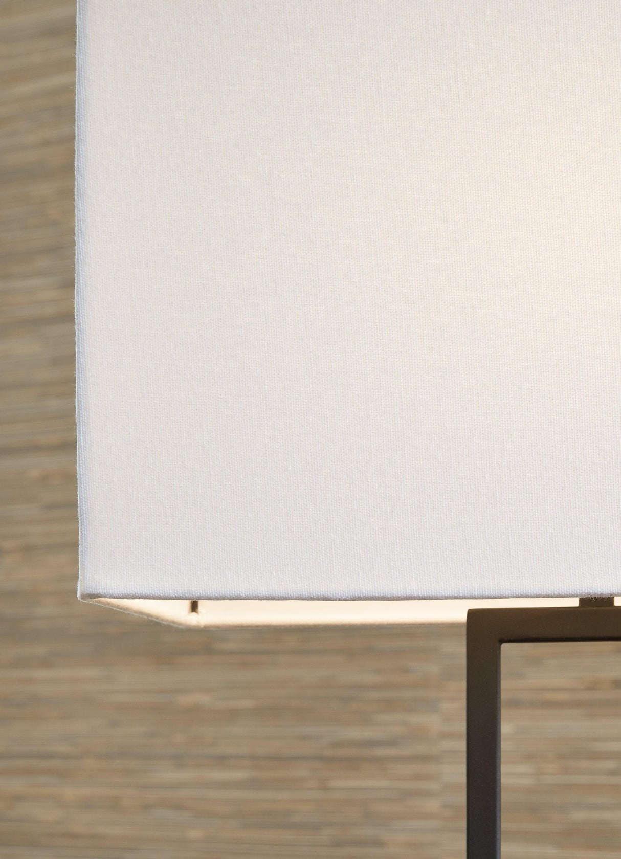 Voslen Black/Brown Table Lamp by Ashley at Eve Furniture