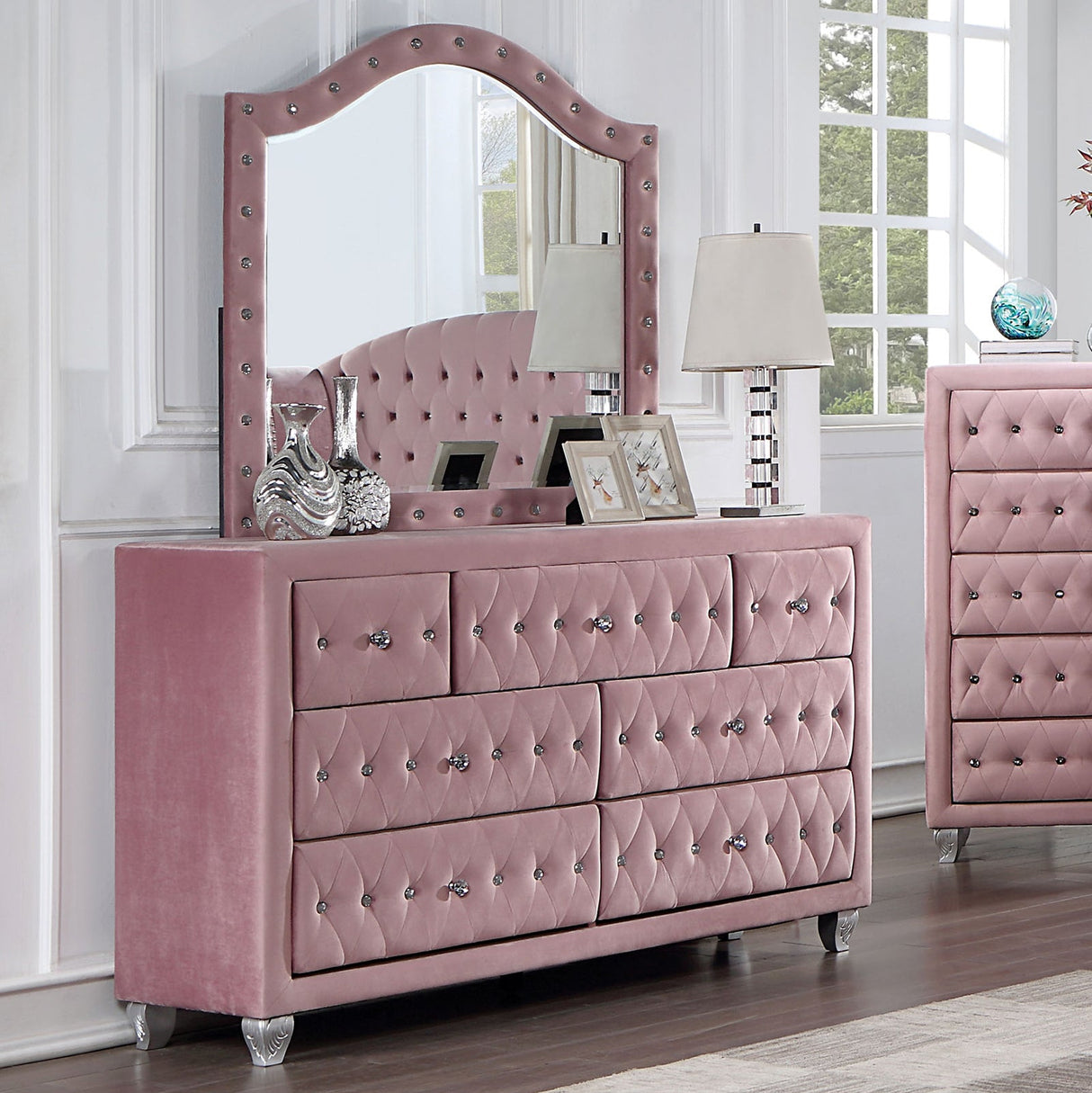 Zohar Pink 5-Piece Queen Bedroom Set by Furniture of America at Eve Furniture