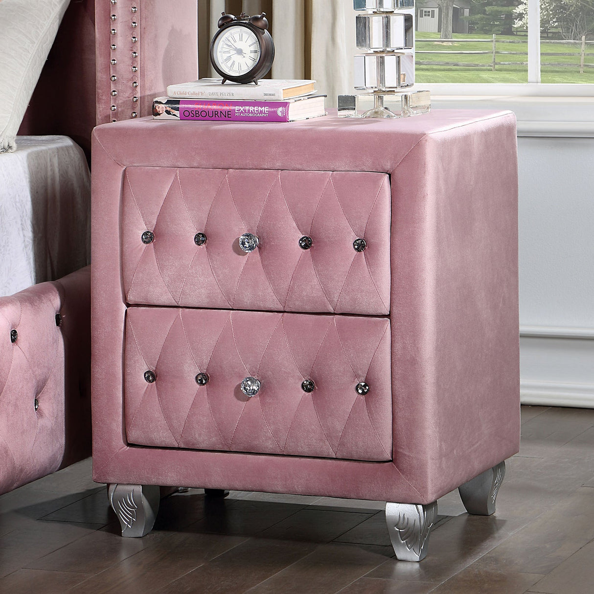 Zohar Pink 5-Piece Queen Bedroom Set by Furniture of America at Eve Furniture