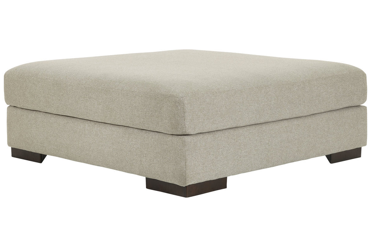 Lyndeboro Wicker Oversized Accent Ottoman