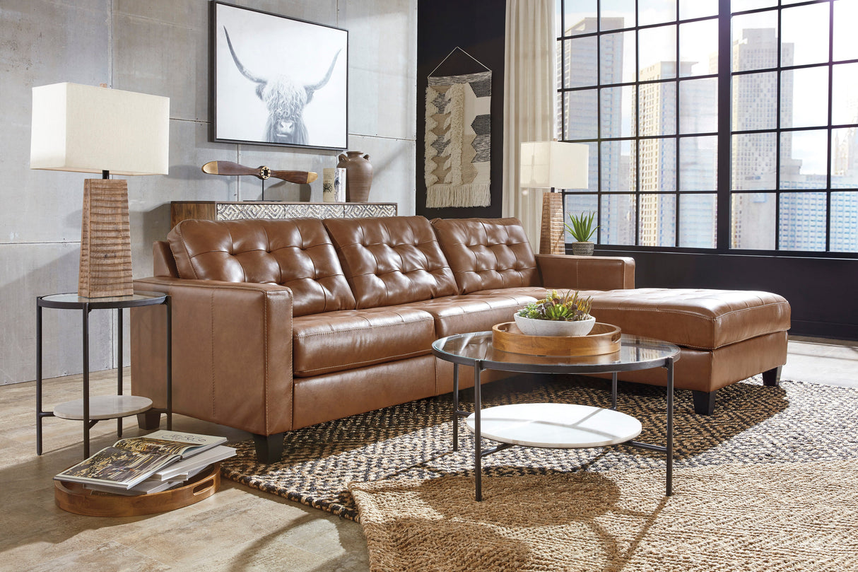 Baskove Auburn 2-Piece RAF Chaise Sectional