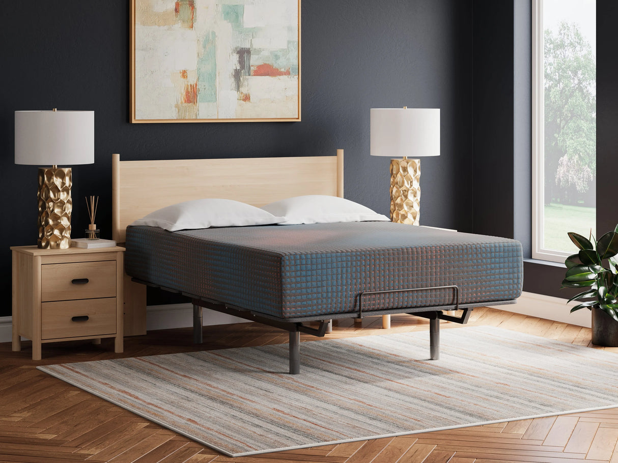 13 Inch Hybrid Hot Buy White King Mattress by Ashley at Eve Furniture