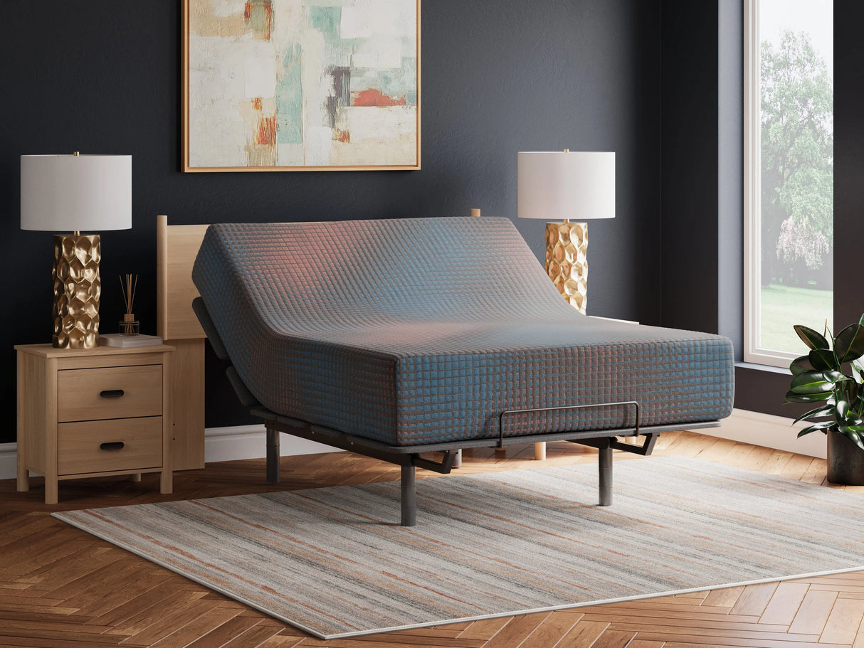 13 Inch Hybrid Hot Buy White King Mattress by Ashley at Eve Furniture