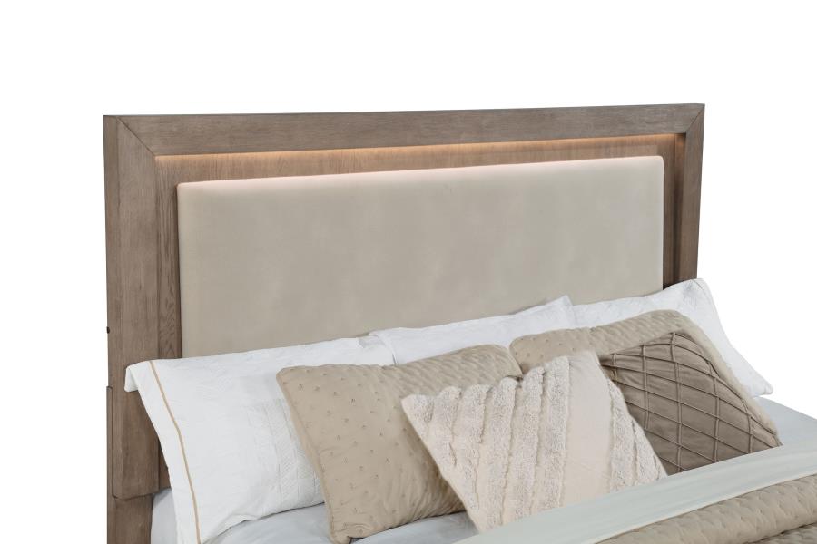 Juego de dormitorio Kenora Barley Brown de 4 piezas tamaño King del este