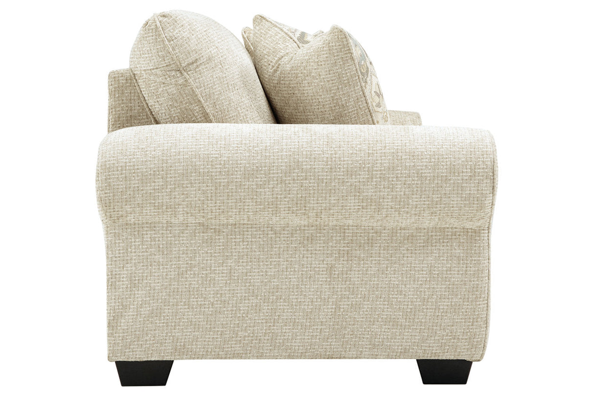 Haisley Ivory Loveseat