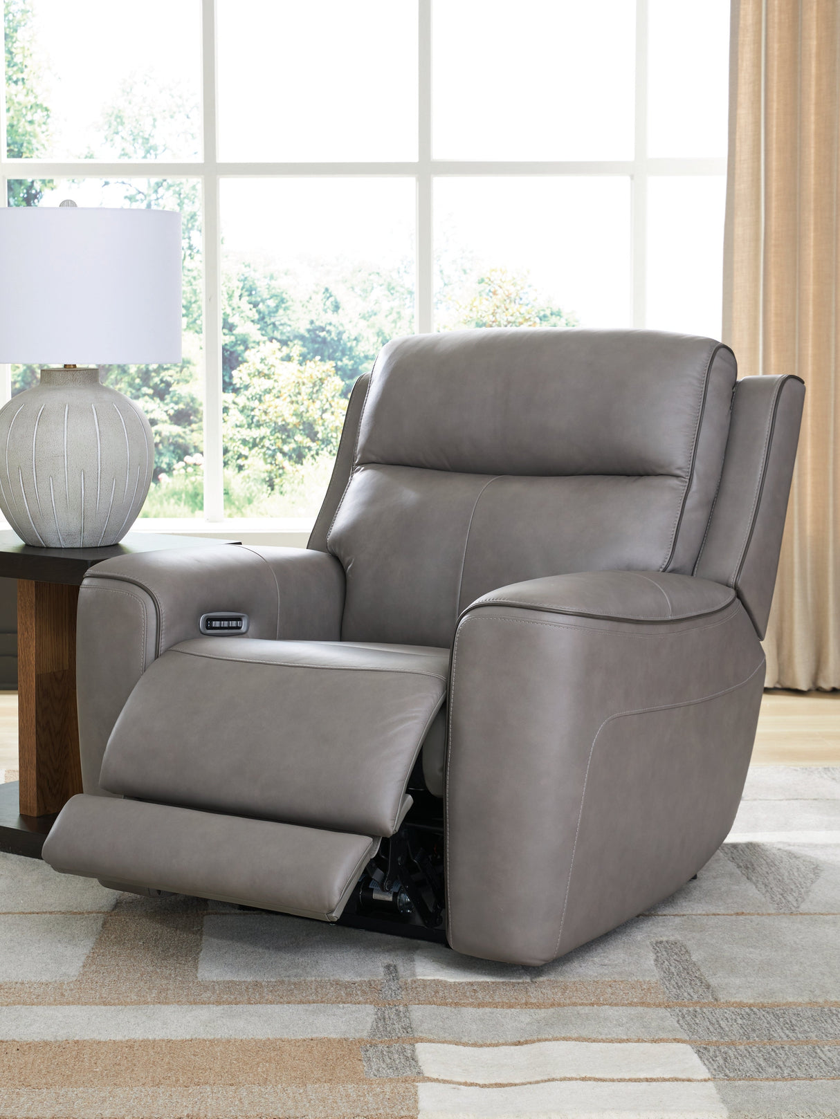 5Z-Comfort Coin Power Recliner by Ashley at Eve Furniture