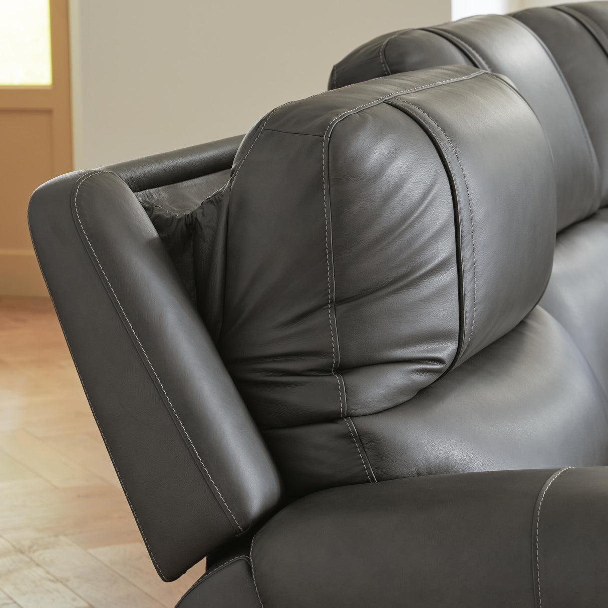 5Z - Pittson Anchor 5-Piece Power Reclining Sectional