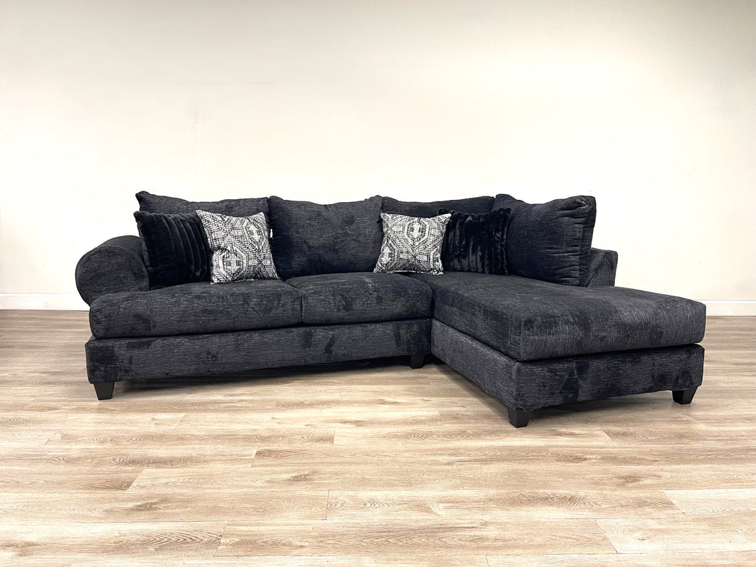 910 Black - Sectional