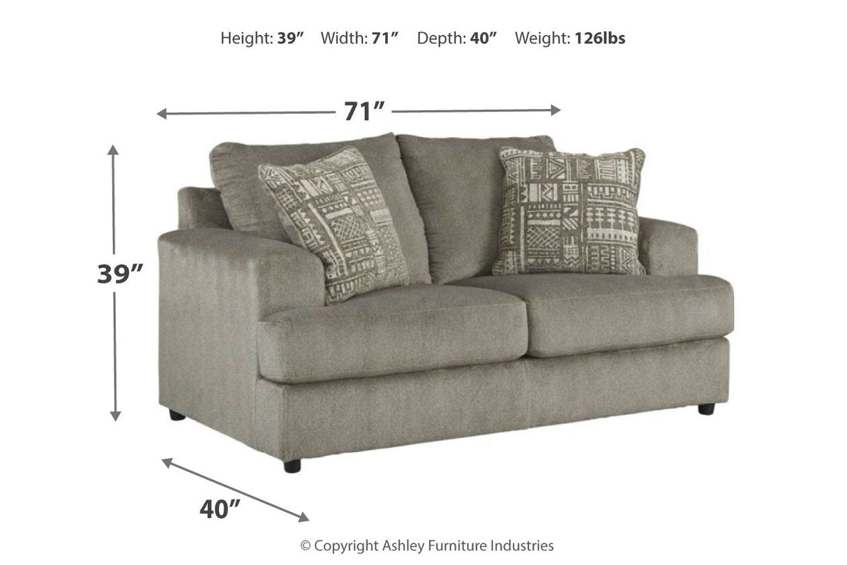 Soletren Ash Loveseat