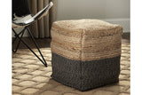 Sweed Valley Natural/Black Pouf