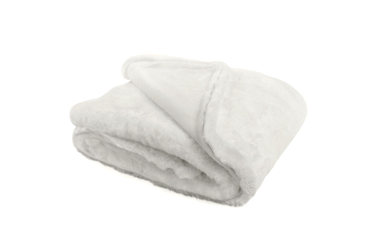 Gariland White Throw