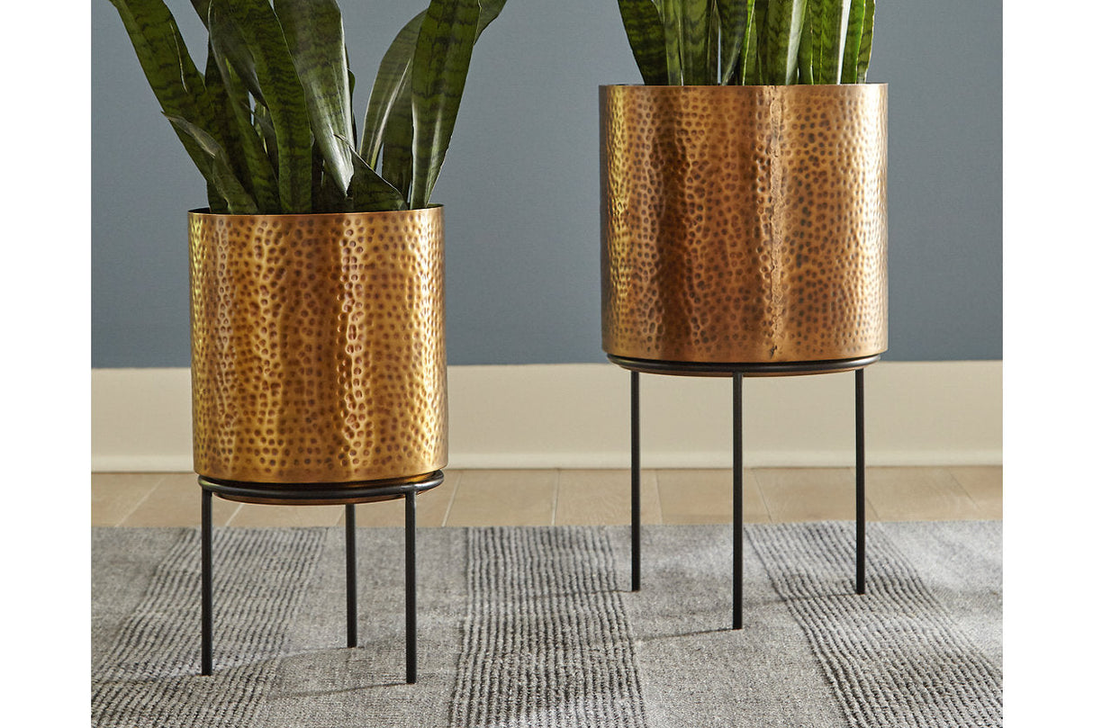 Donisha Antique Brass Finish Planter