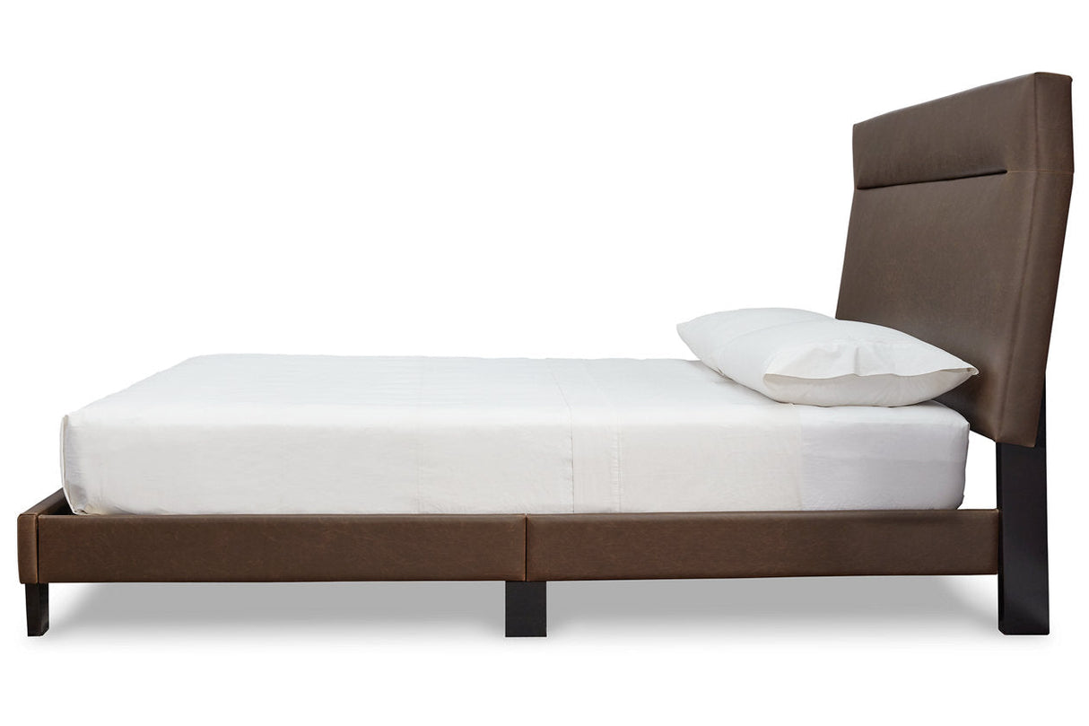 Adelloni Brown Queen Upholstered Platform Bed