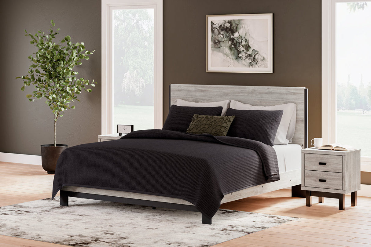 Vessalli Gray King Panel Bed