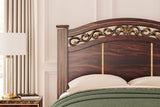 Glosmount Two-tone Queen Poster Bed