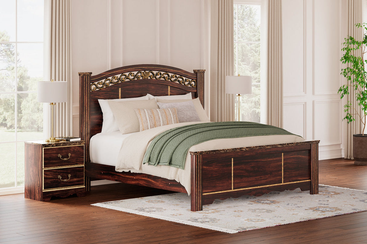 Glosmount Two-tone King Poster Bed