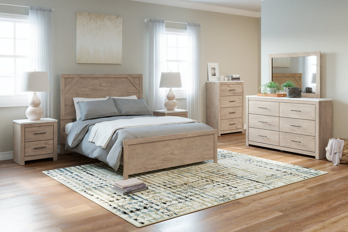 Senniberg Light Brown/White Queen Panel Bed