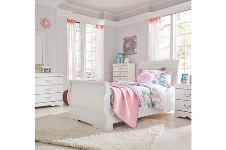 Anarasia White Twin Sleigh Bed