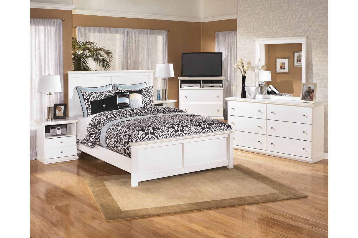 Bostwick Shoals White Queen Panel Bed