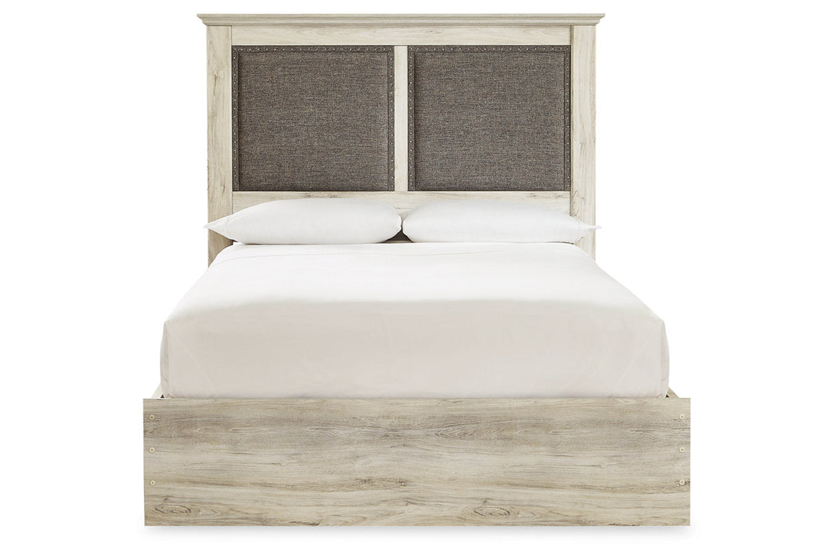 Cambeck Whitewash Queen Upholstered Platform Storage Bed