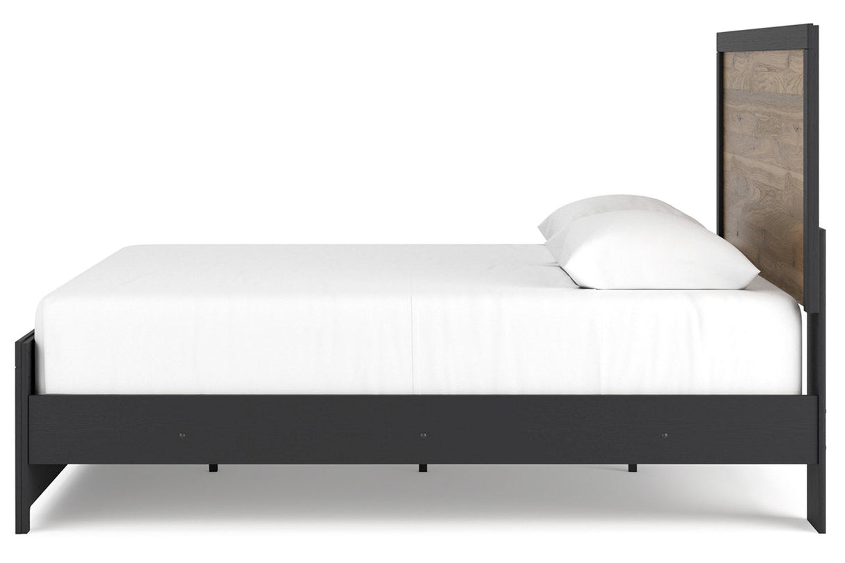 Vertani Black King Panel Bed