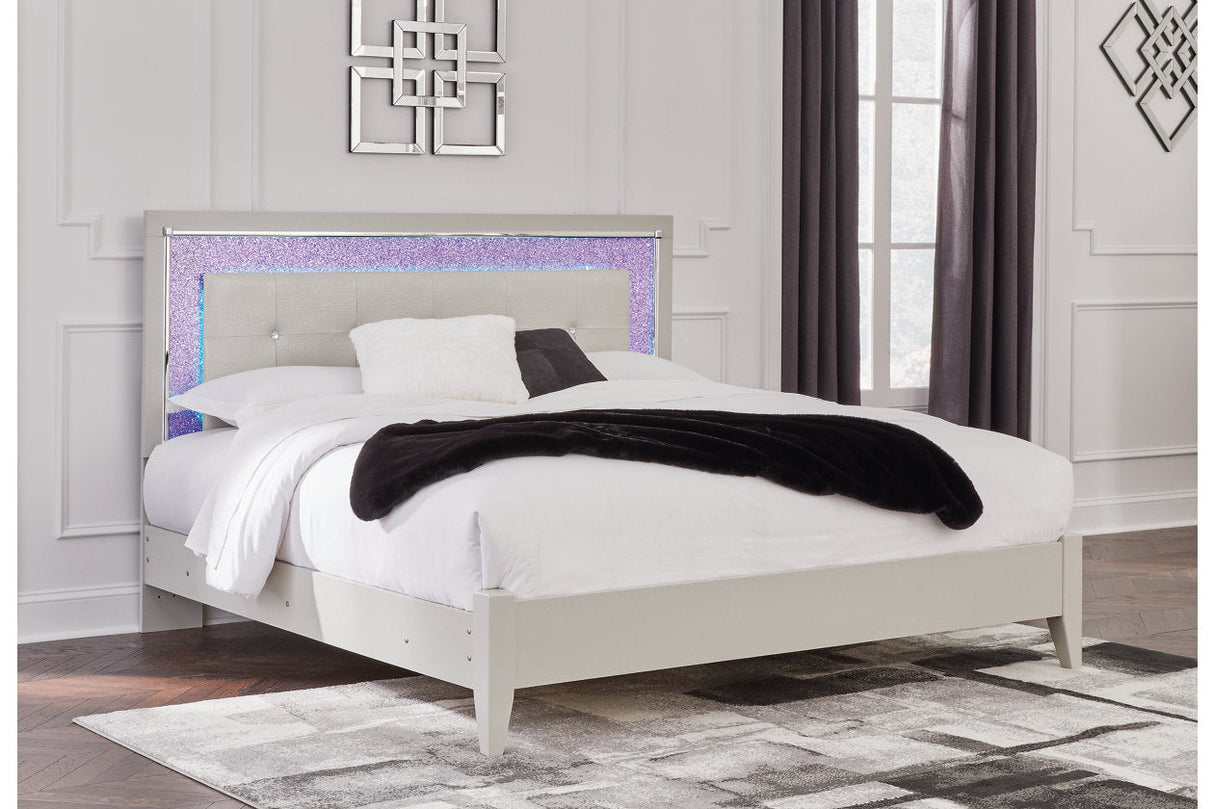 Zyniden Silver King Upholstered Panel Bed