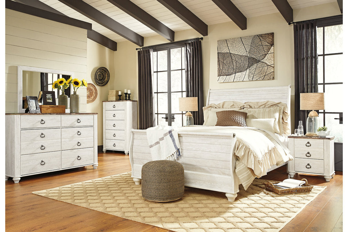 Willowton Two-tone Chest of Drawers