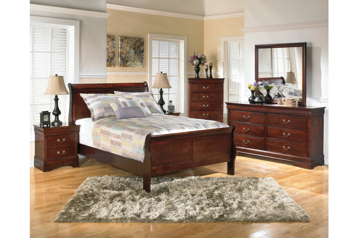 Alisdair Reddish Brown Full Sleigh Bed