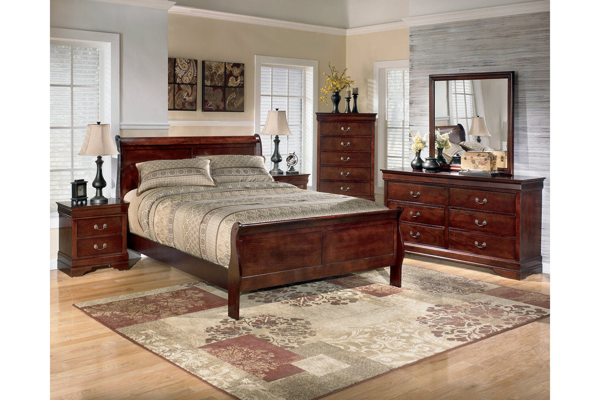 Alisdair Reddish Brown California King Sleigh Bed