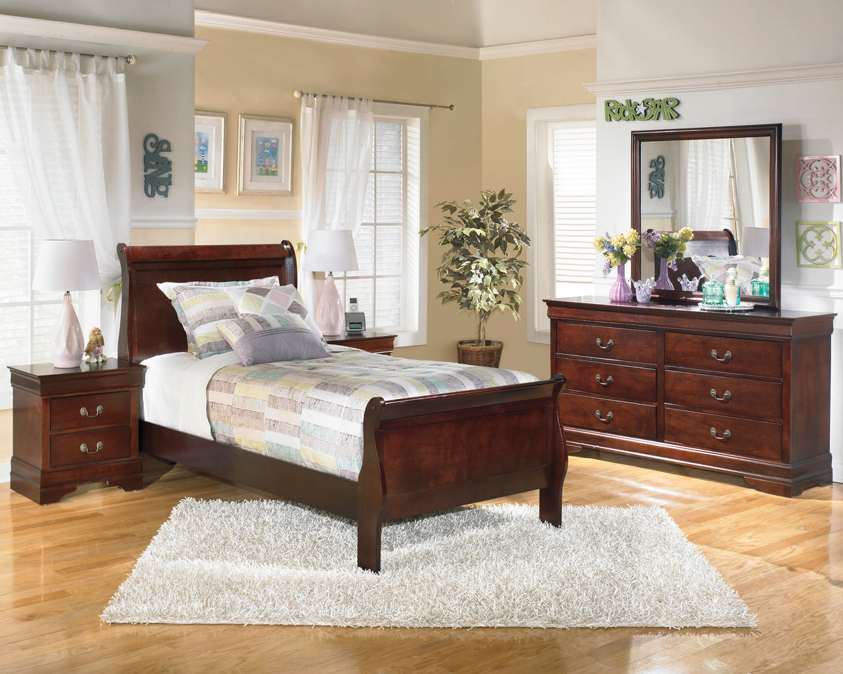 Alisdair Reddish Brown Sleigh Youth Bedroom Set