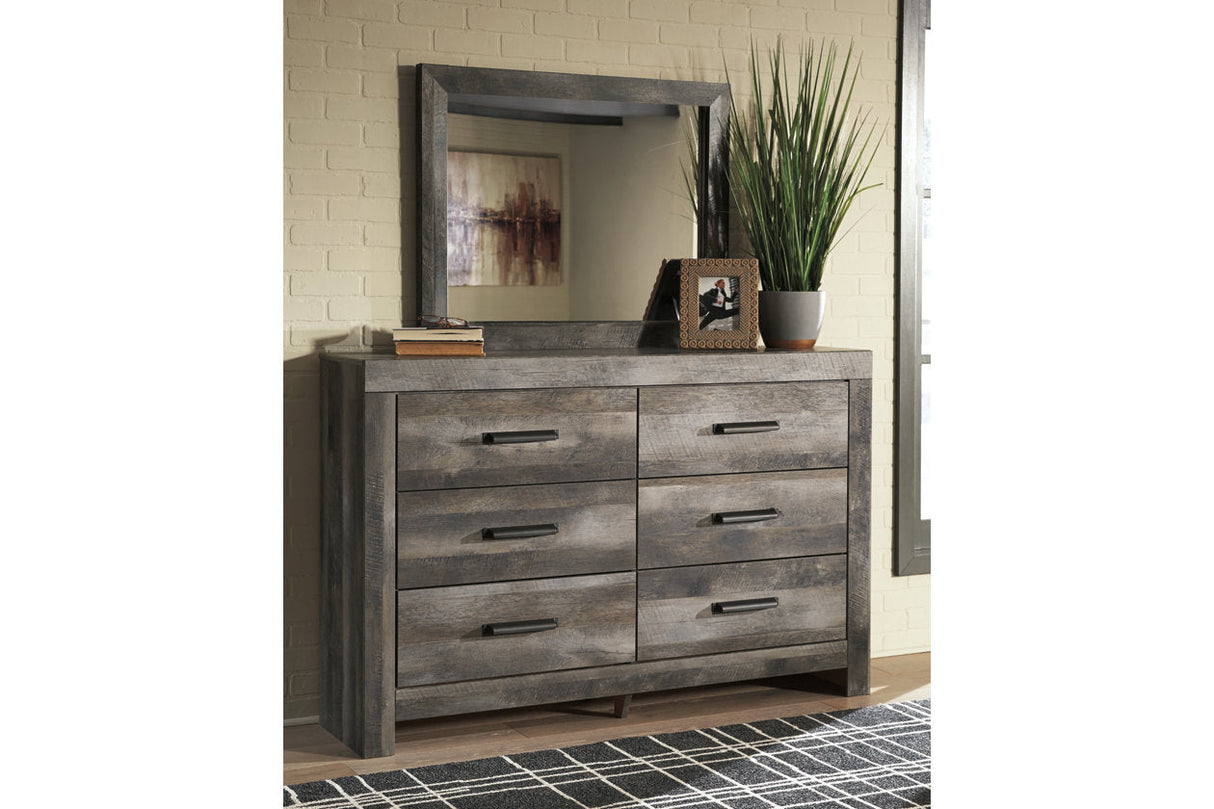 Wynnlow Gray Dresser and Mirror