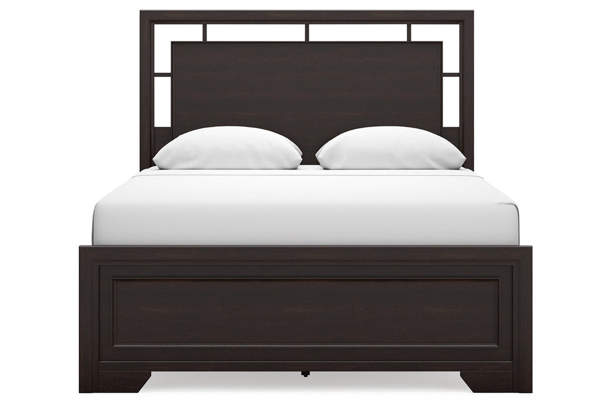 Covetown Dark Brown Queen Panel Bed