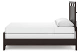 Covetown Dark Brown Queen Panel Bed