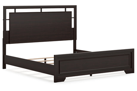 Covetown Dark Brown King Panel Bed