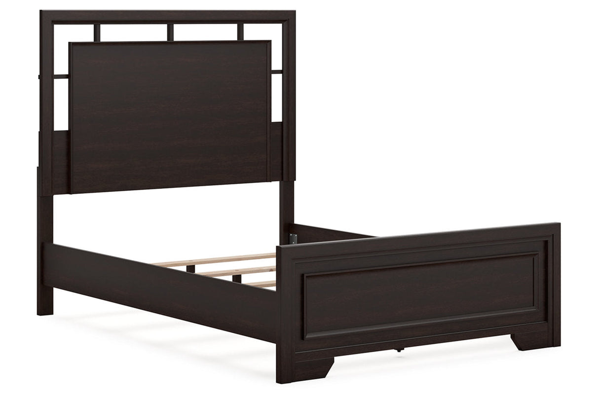 Covetown Dark Brown Full Panel Bed