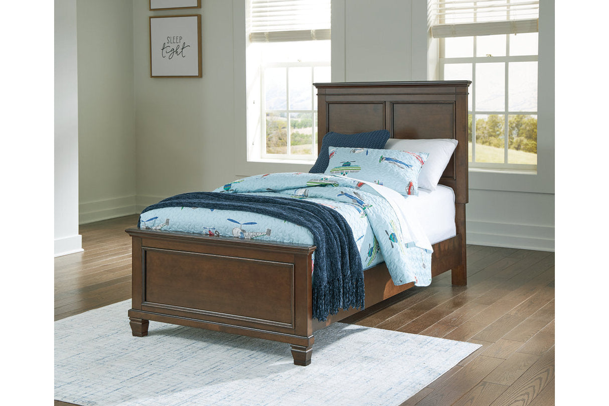 Danabrin Brown Twin Panel Bed