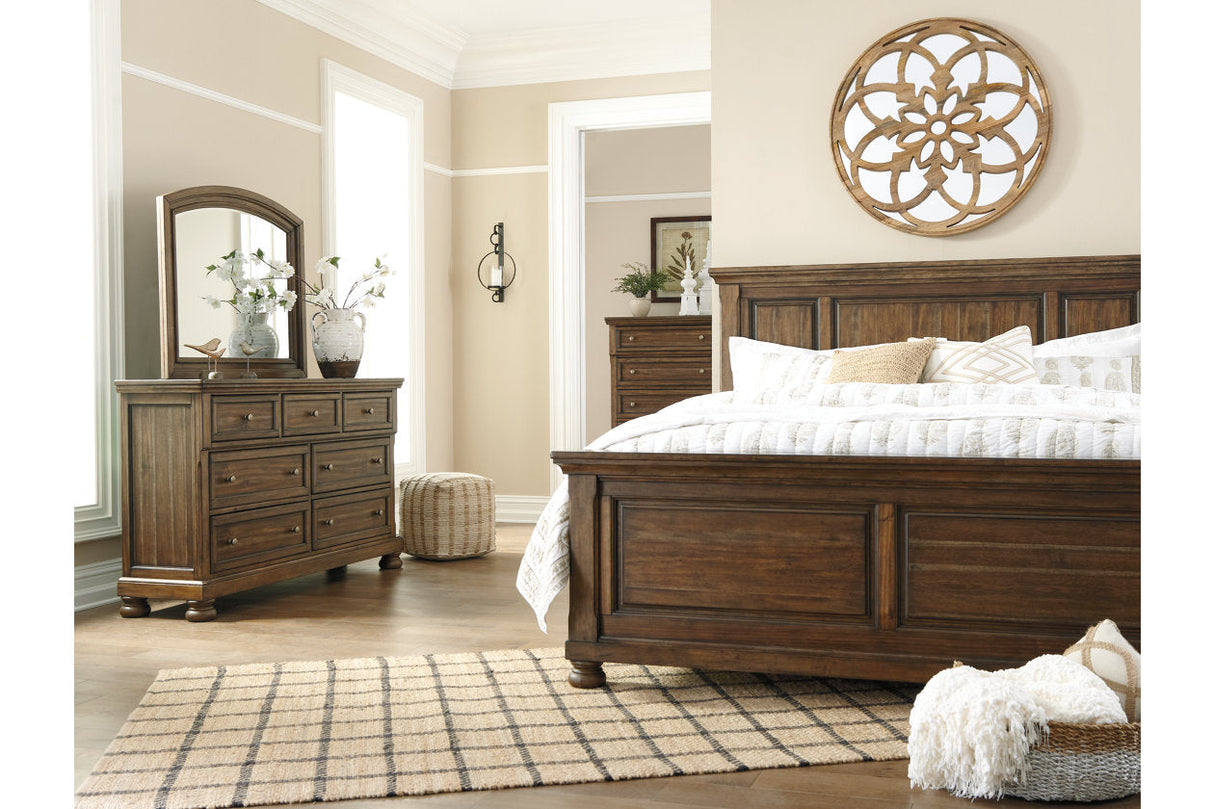 Flynnter Medium Brown King Panel Bed