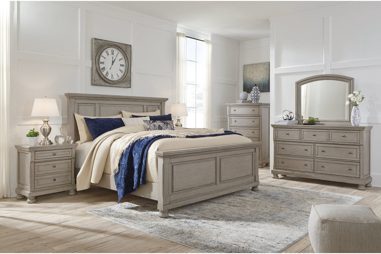 Lettner Light Gray California King Sleigh Bed with 2 Storage Drawers