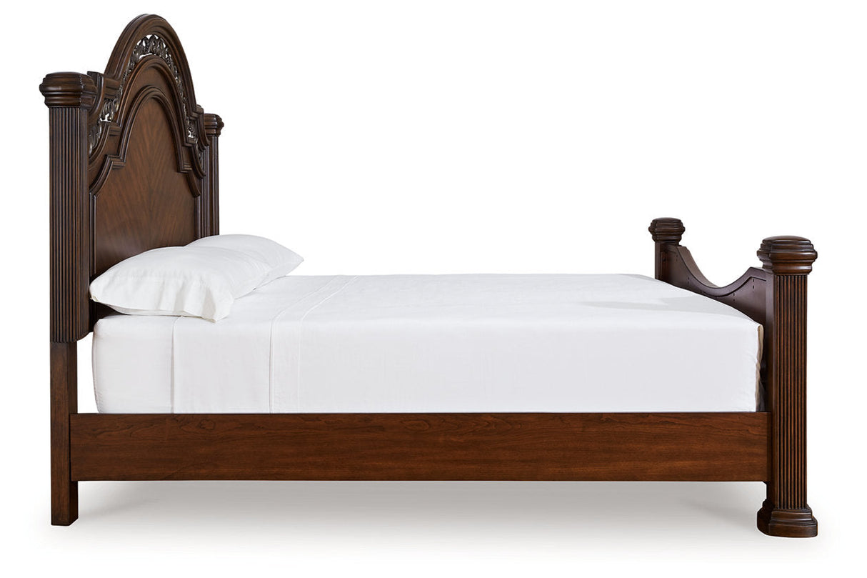 Lavinton Brown Queen Poster Bed