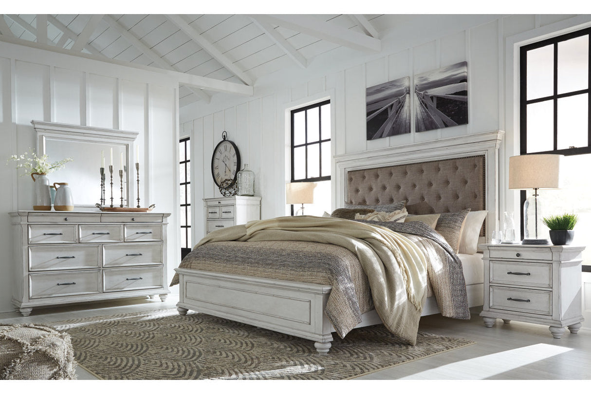 Kanwyn Whitewash Queen Panel Upholstered Bed