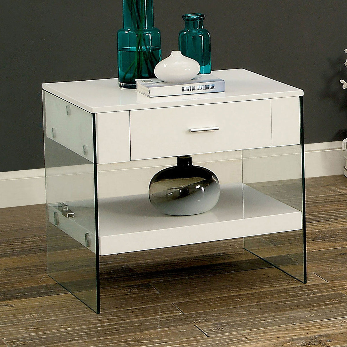 Raya White End Table