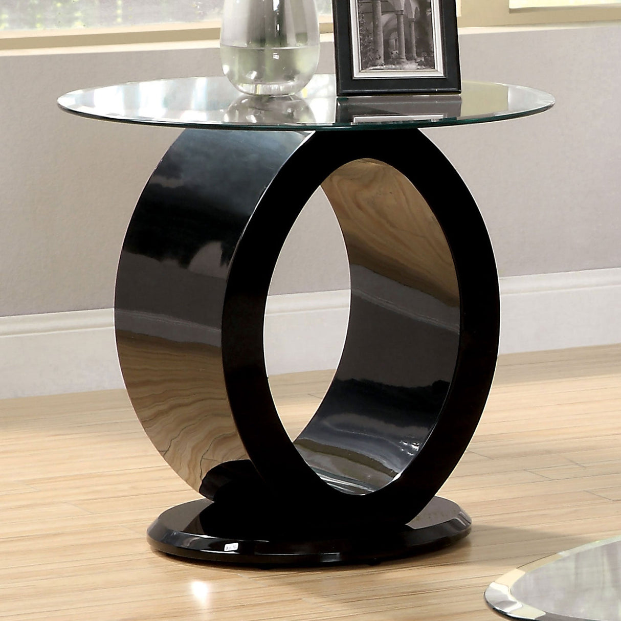 Lodia Black End Table