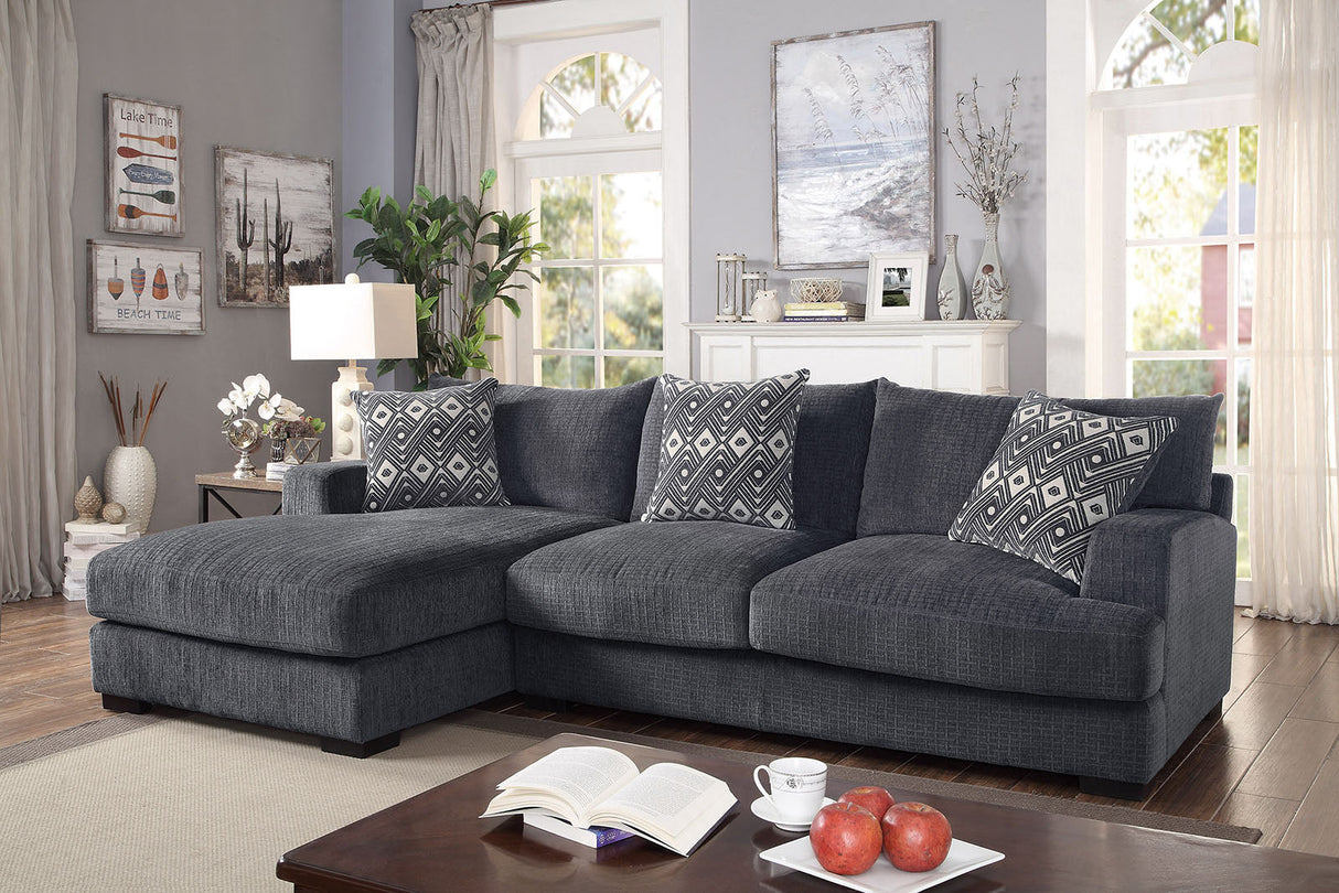 Kaylee Gray Large L-Sectional w/ Right Chaise