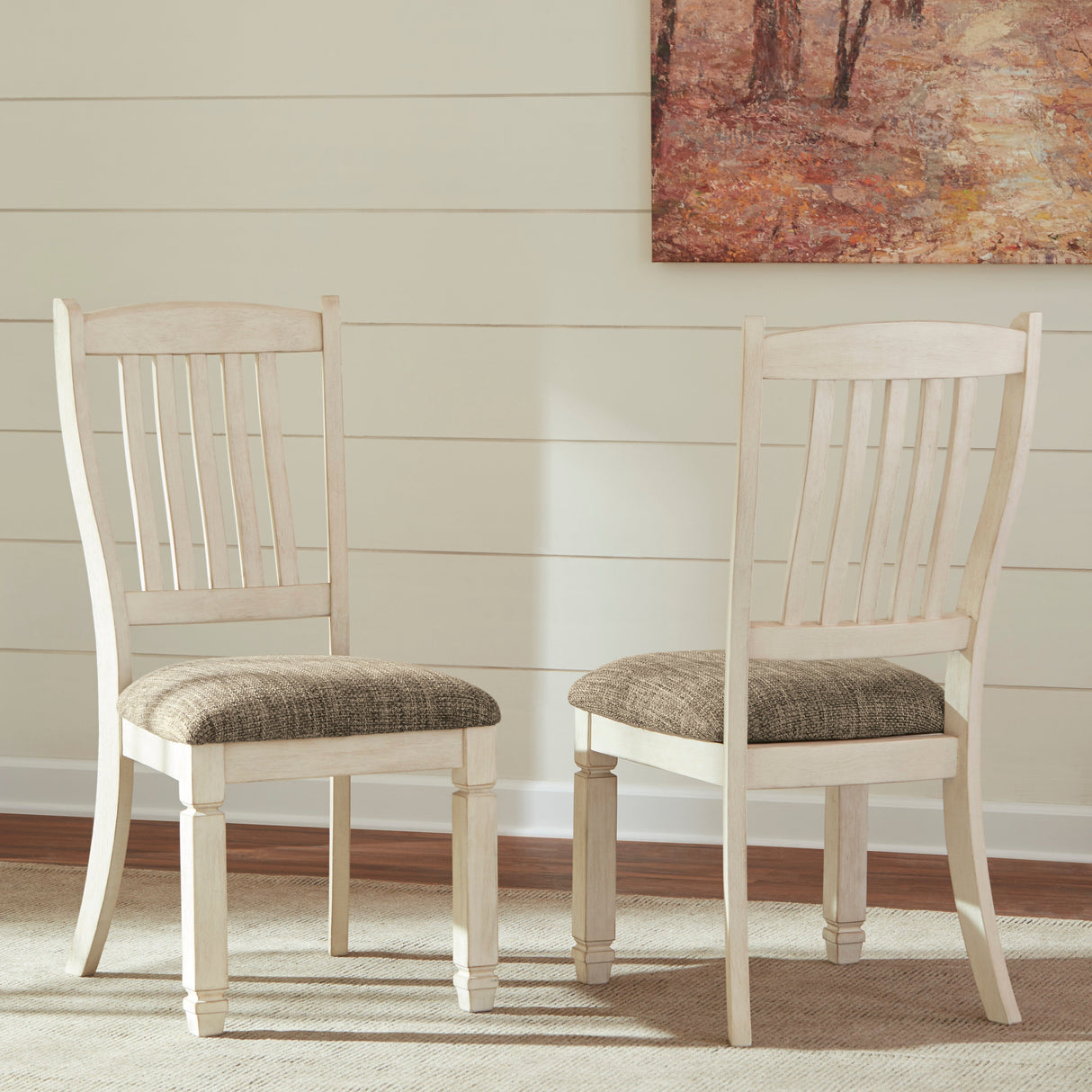 Bolanburg Antique White Two-tone Extendable Dining Set