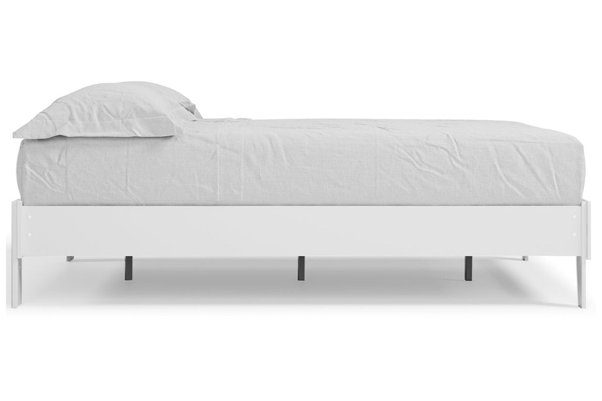 Piperton White Queen Platform Bed