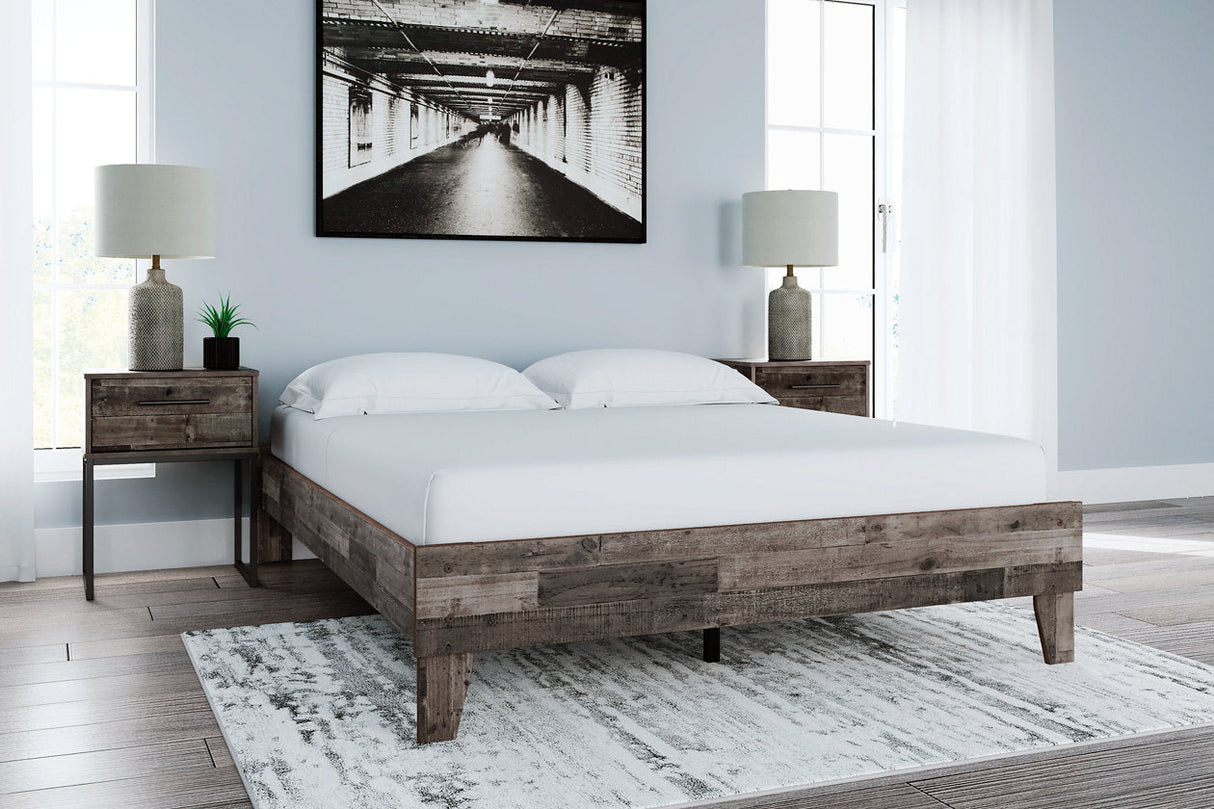 Neilsville Multi Gray Queen Platform Bed