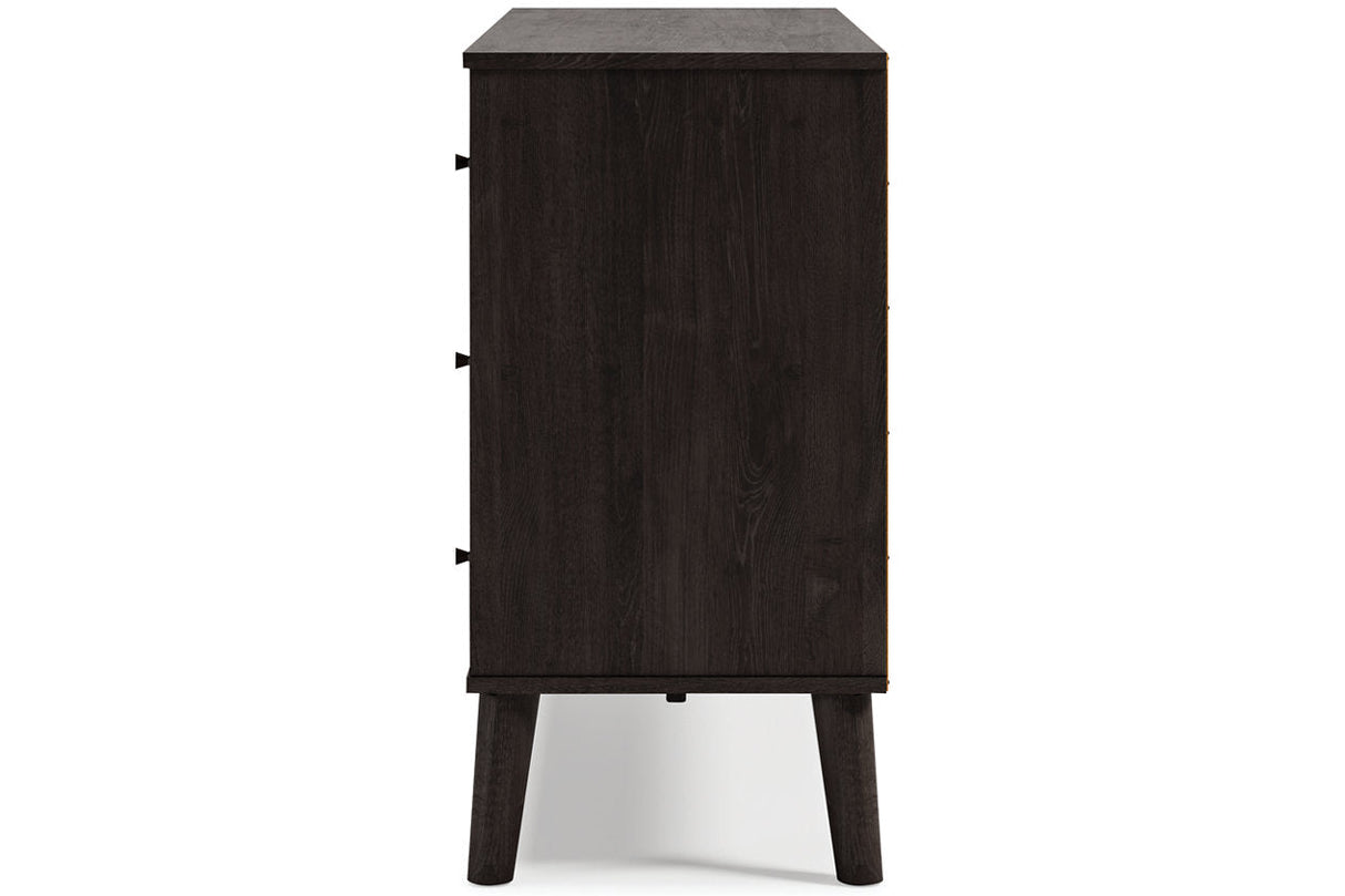 Piperton Two-tone Brown/Black Dresser